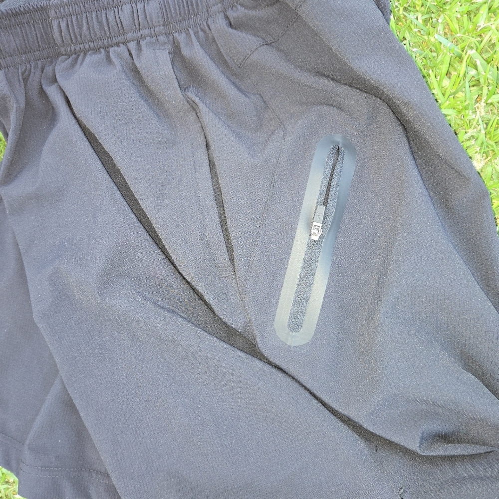 Russell Athletic Black Athletic Shorts Relaxed Fit Size L - Picture 4 of 4